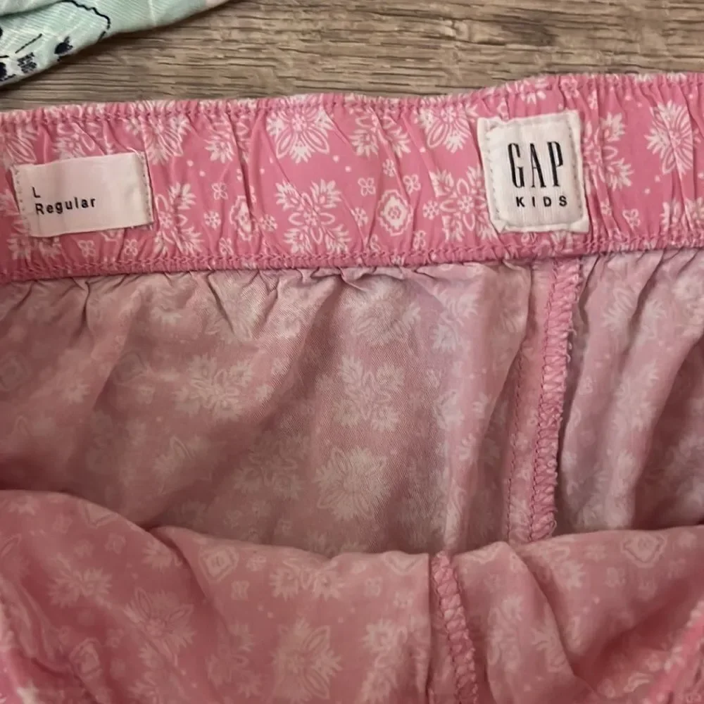 Gap shorts bundle 3